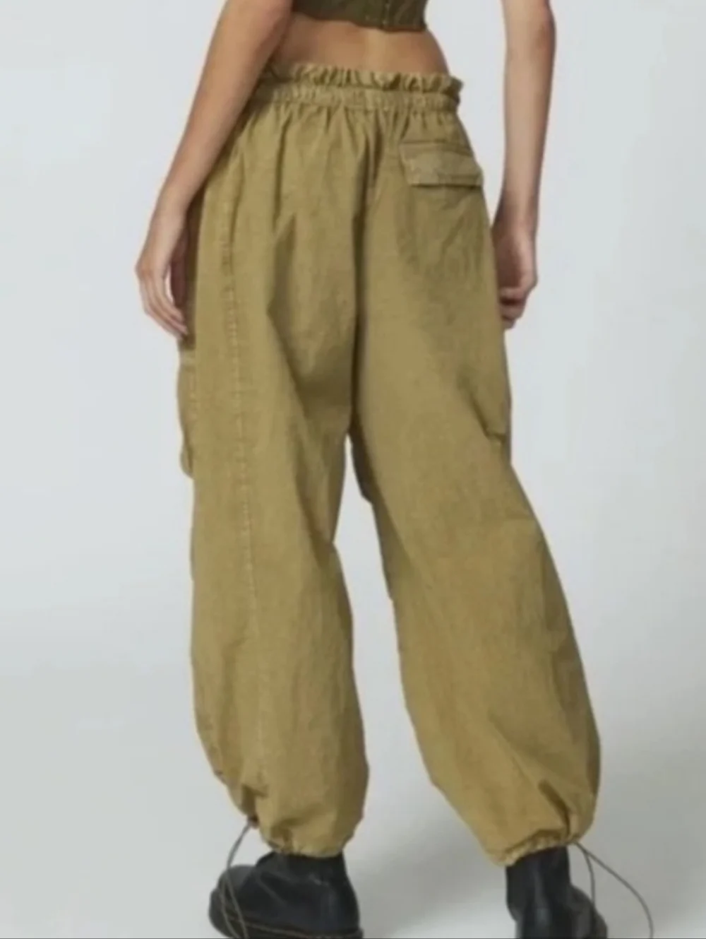 Urban Outfitters UO Sloan Nylon Baggy Balloon Parachute Pants Y2K 80s Khaki M - Picture 2 of 16